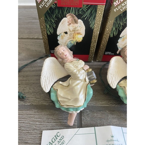 HALLMARK KEEPSAKE MAGIC LIGHTED ORNAMENT LIGHTING THE WAY 1995 - Picture 2 of 5